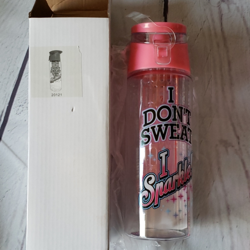 Flavor infuser bottle